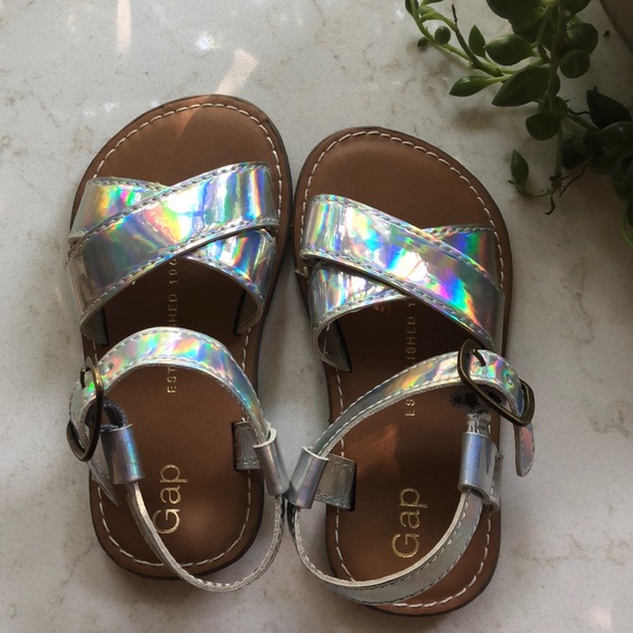 GAP Other - Silver shimmer cross toe sandals NWOT